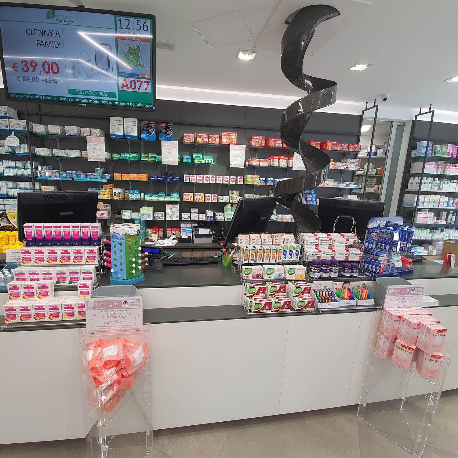 Interno Farmacia Mornago